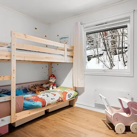With Garden, 2 Floors, 240m2 别墅