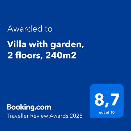 With Garden, 2 Floors, 240m2 别墅