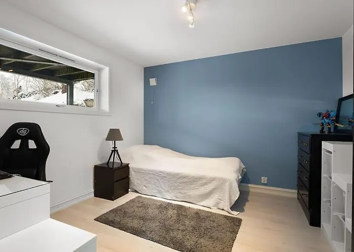 With Garden, 2 Floors, 240m2