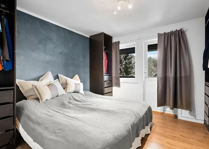 With Garden, 2 Floors, 240m2 Villa