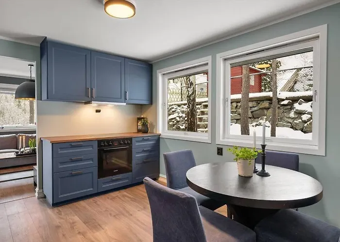 Villa With Garden, 2 Floors, 240m2 Oslo