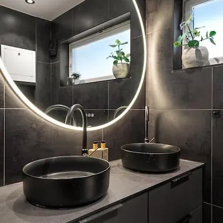 With Garden, 2 Floors, 240m2 فيلة أوسلو